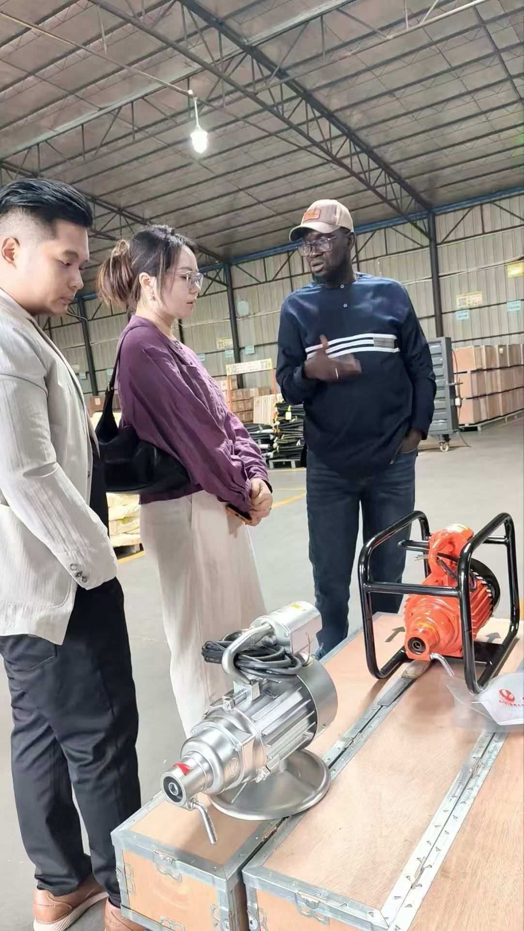 JOINTSEN accoglie i clienti dal Senegal ed esplora una partnership strategica per l'espansione del mercato africano